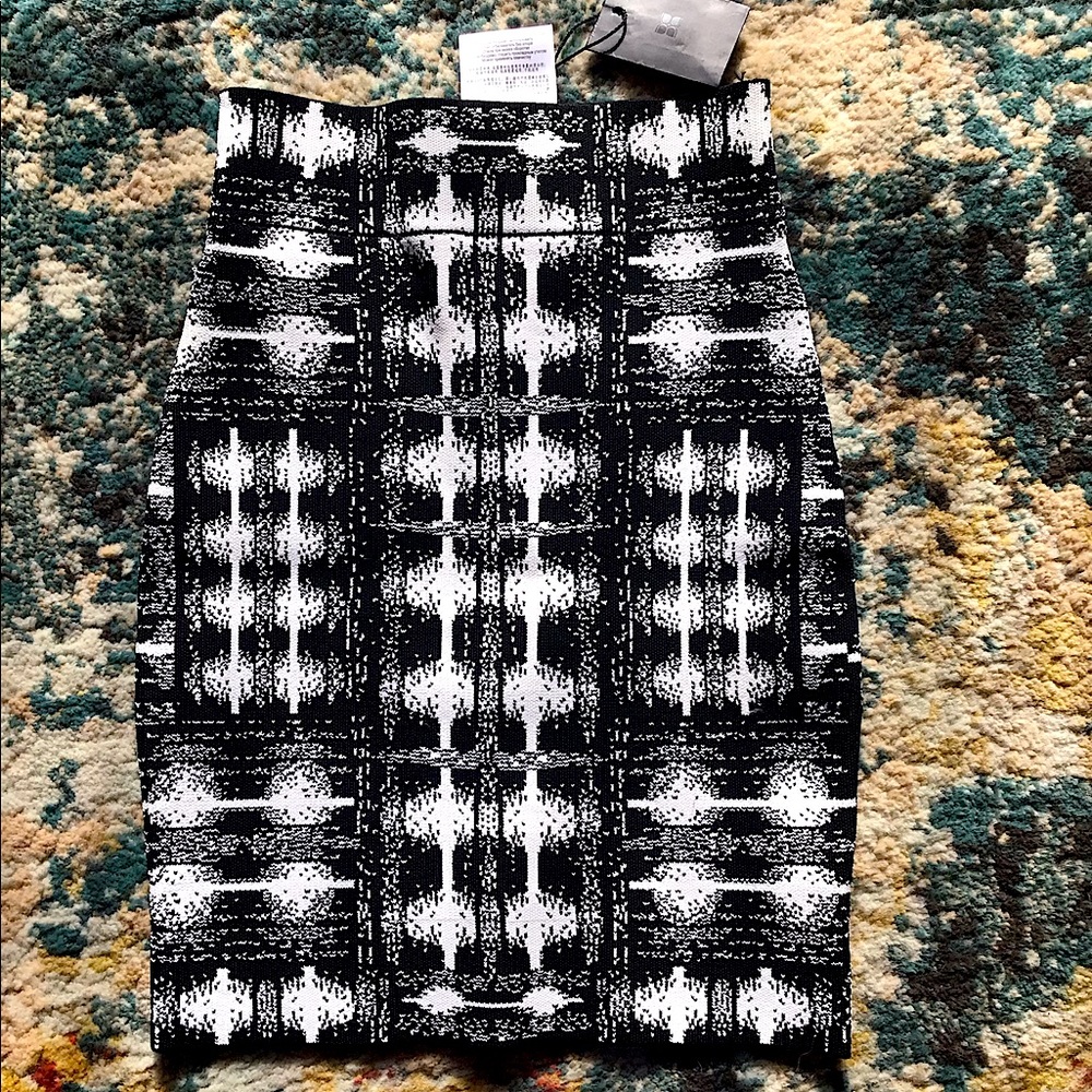 New bcbg maxazria bondage skirt xxs black